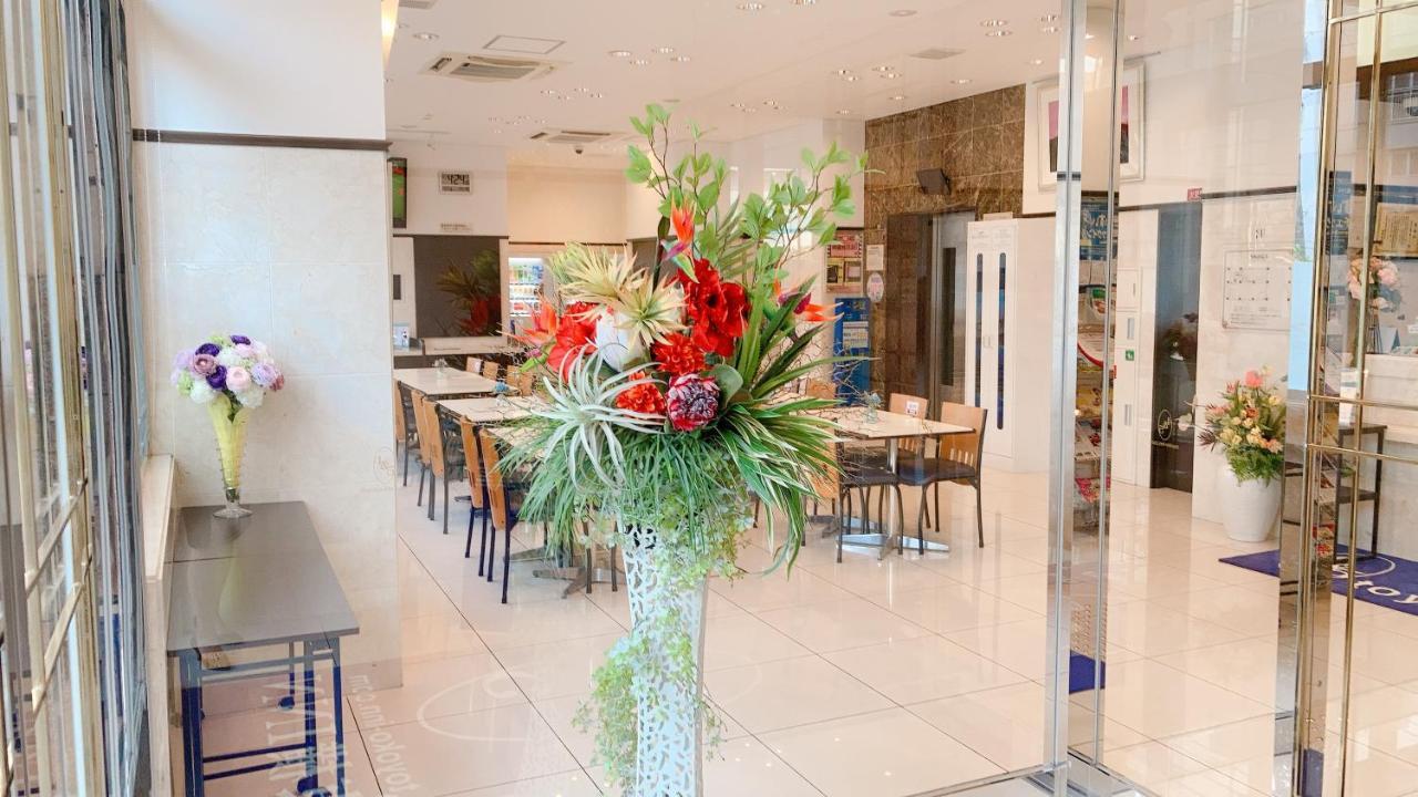 Toyoko Inn Shin-Osaka-Eki Higashi-Guchi Esterno foto
