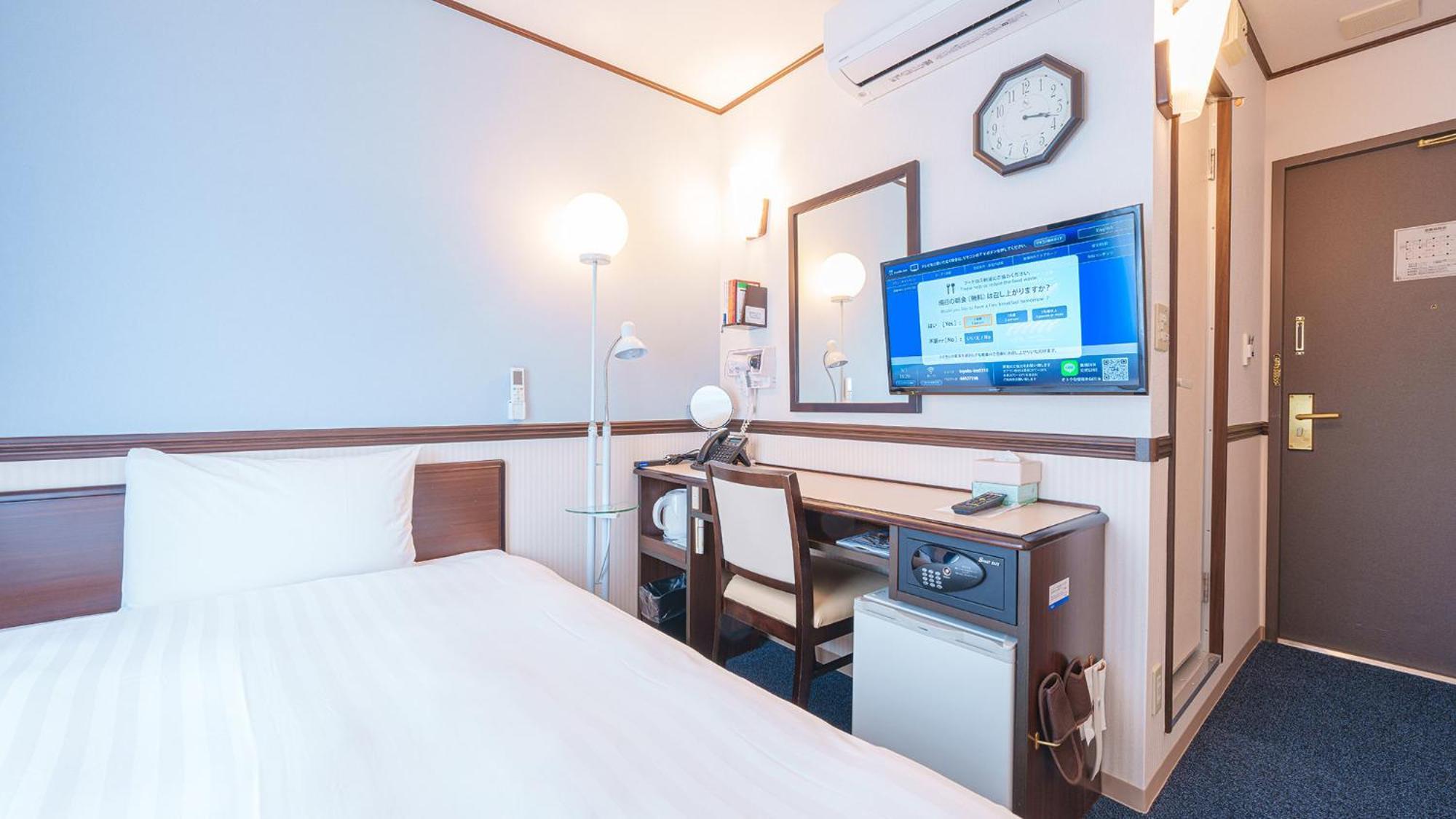 Toyoko Inn Shin-Osaka-Eki Higashi-Guchi Esterno foto