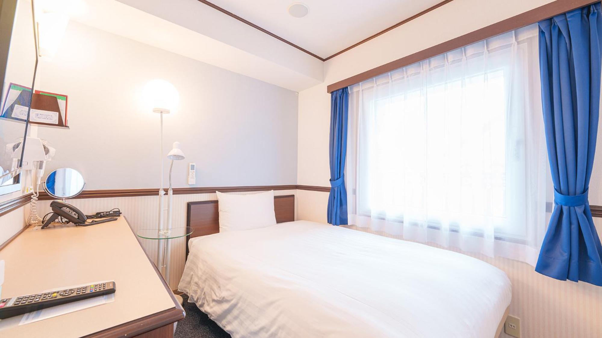 Toyoko Inn Shin-Osaka-Eki Higashi-Guchi Esterno foto