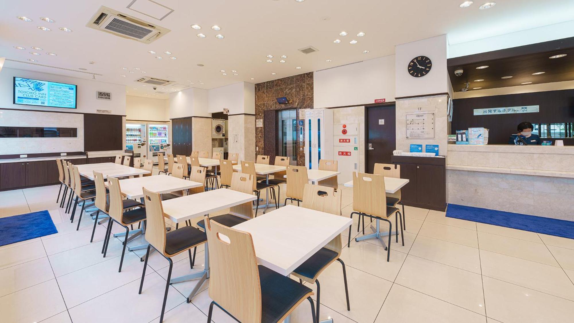 Toyoko Inn Shin-Osaka-Eki Higashi-Guchi Esterno foto
