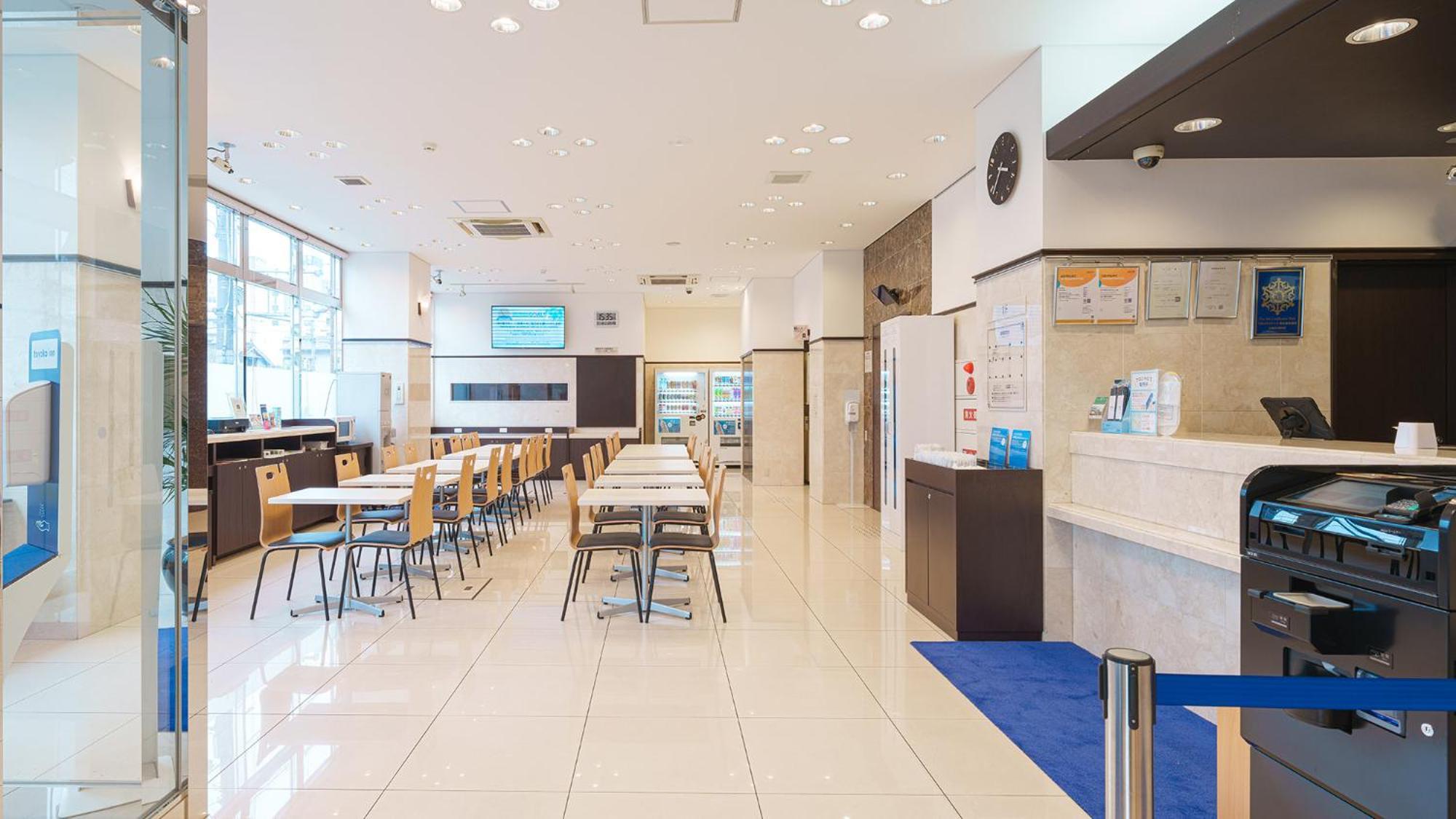 Toyoko Inn Shin-Osaka-Eki Higashi-Guchi Esterno foto